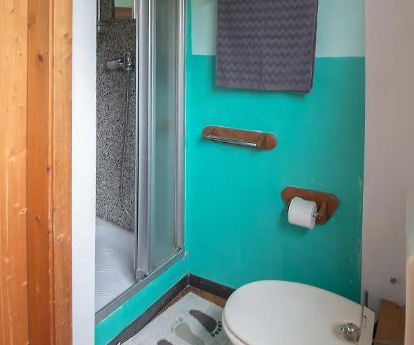 Cozy, Bright And Affordable Single - Free Parking 류블랴나